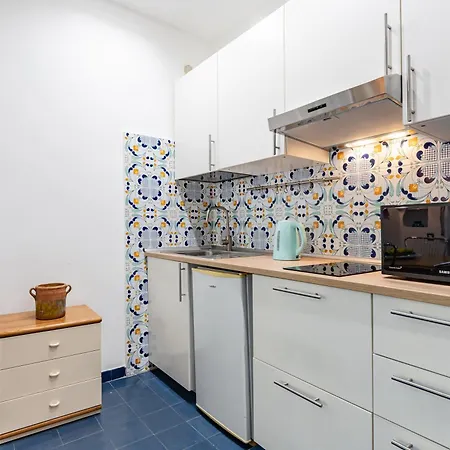 Taormina Comfy - A Few Steps From The Апартаменты