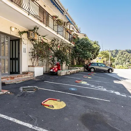 Taormina Comfy - A Few Steps From The